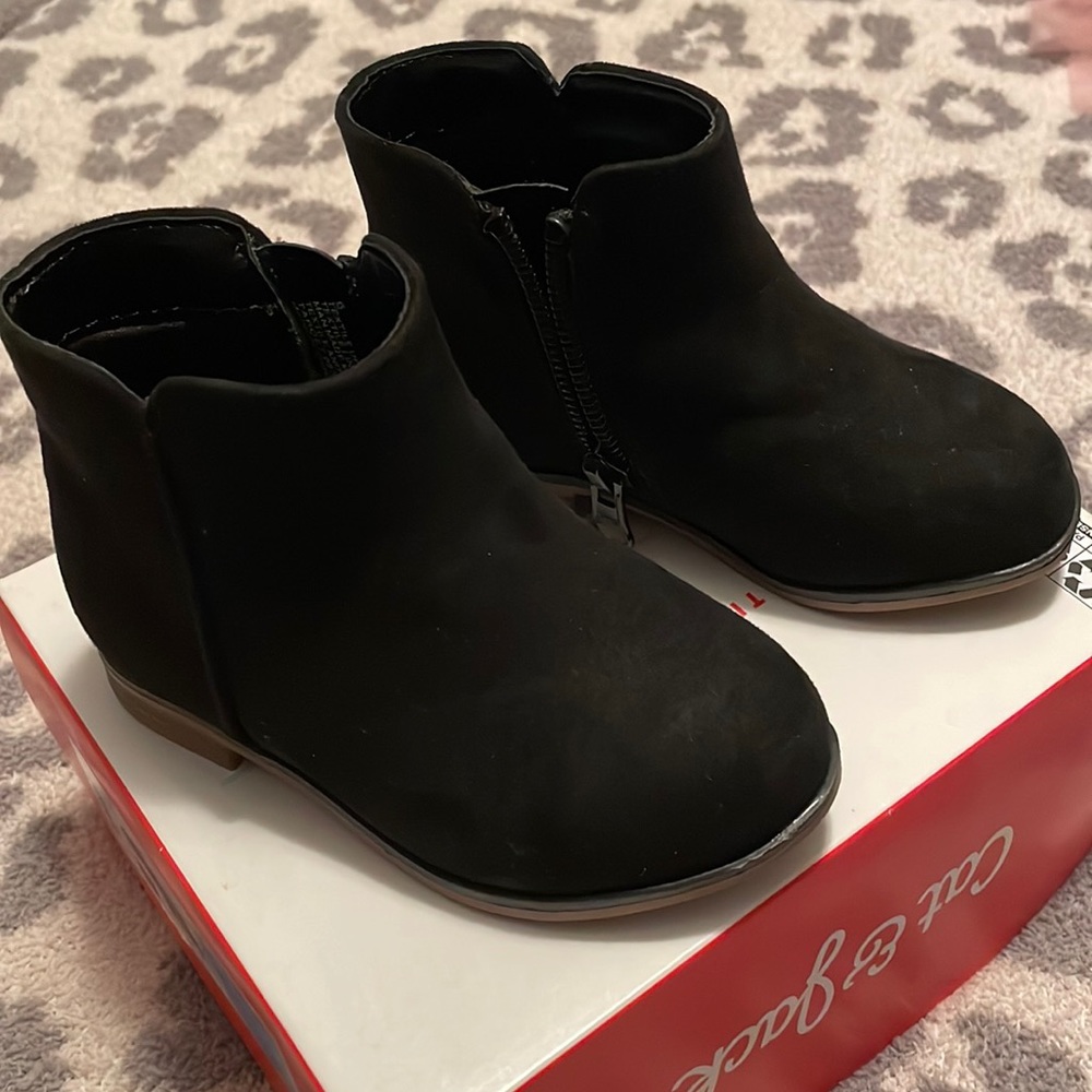 Cat & Jack Wedges Toddler 6